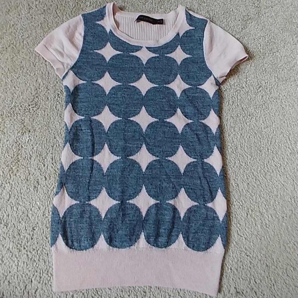 Limited short sleeve sweater